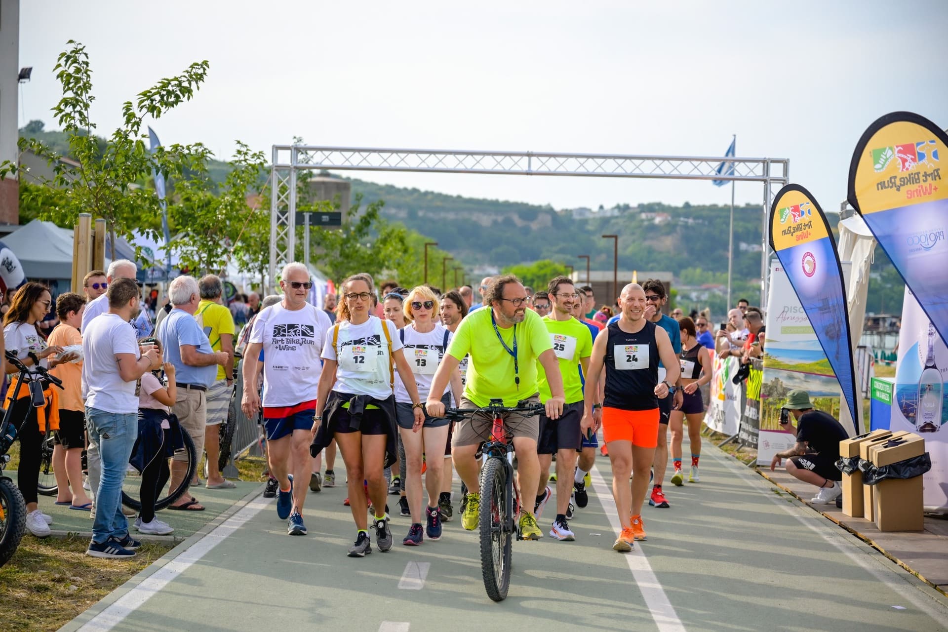 Art Bike & Run + Wine 2023