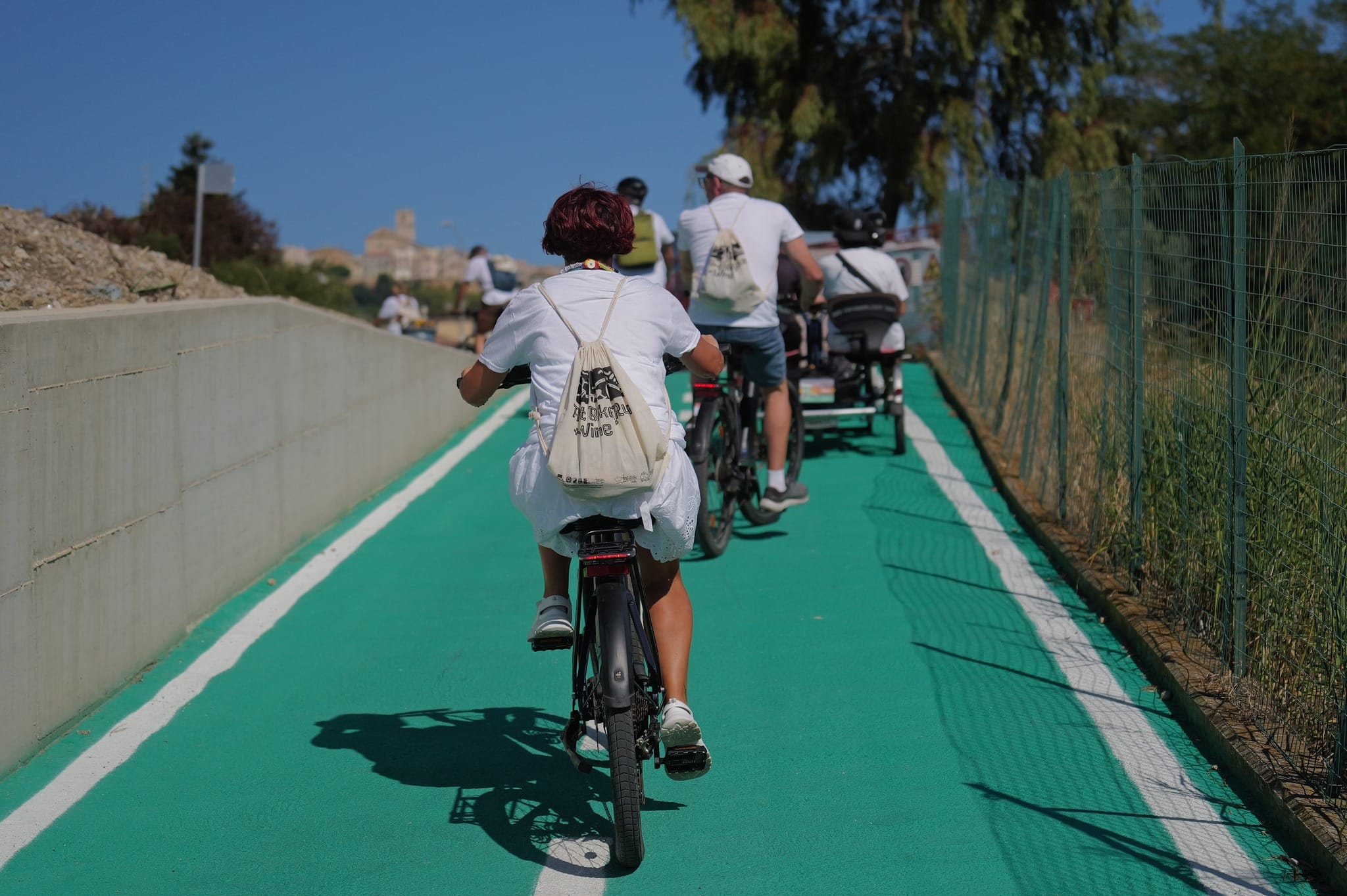 Art Bike & Run + Wine 2025